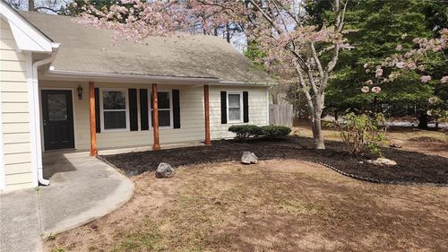 1135 Burning Bush Dr, Loganville, GA, 30052-2771 | Card Image