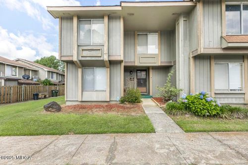 140 Stoneridge Dr, Warner Robins, GA, 31088-8203 | Card Image