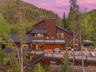 Expansive patio overlooking the Snake River | Image 3