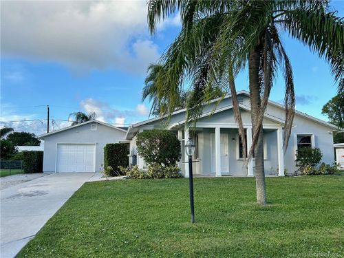 1685 Se Grapeland Avenue, PORT SAINT LUCIE, FL, 34952 | Card Image