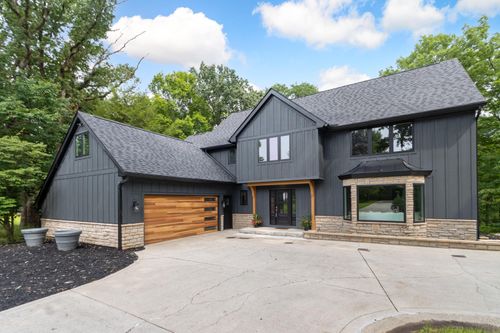 1560 Carriage Rd, Powell, OH, 43065-9706 | Card Image