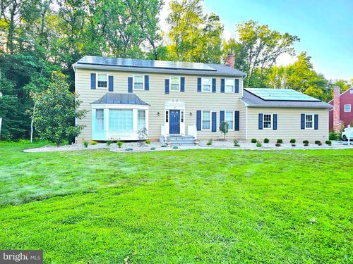 19 Monterey Dr, Princeton Junction, NJ, 08550-1327 | Card Image