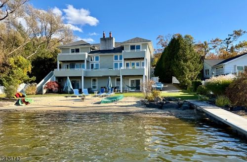 73 Forest Lake Dr, Hewitt, NJ, 07421-3217 | Card Image