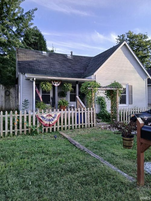 1010 W Warren St, Mitchell, IN, 47446-1339 | Card Image