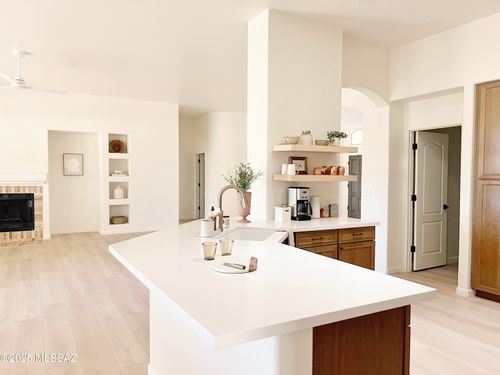 13940 N Bentwater Drive, Oro Valley, AZ, 85755 | Card Image