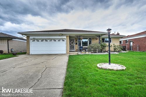 33647 Mina Dr, Sterling Heights, MI, 48312-6653 | Card Image