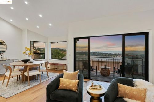 31 Starview Dr, Oakland, CA, 94618-2328 | Card Image