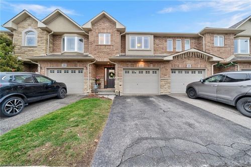 21 Periwinkle Drive, Hamilton, ON, L0R1P0 | Card Image