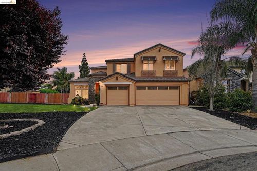 2469 Sparrow Ct, Antioch, CA, 94531-8262 | Card Image