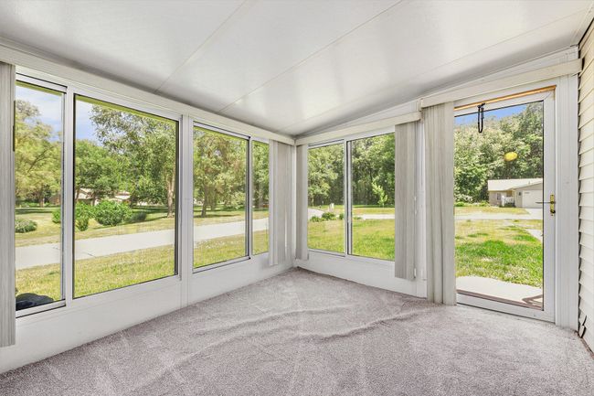 1077 Wedgewood Dr, Condo with 2 bedrooms, 3 bathrooms and null parking in Plainwell MI | Image 6