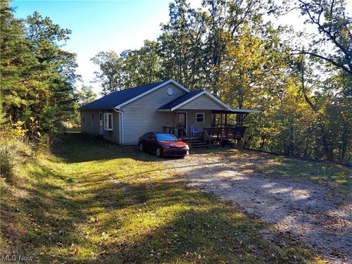 605 Morgan Rdg, Walker, WV, 26180-3464 | Card Image