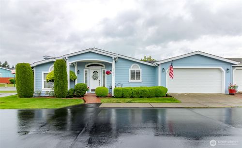 20-24058 222nd Ave Se, Maple Valley, WA, 98038-5880 | Card Image