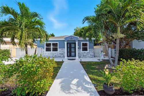 2242 Coolidge St, Hollywood, FL, 33020-2333 | Card Image