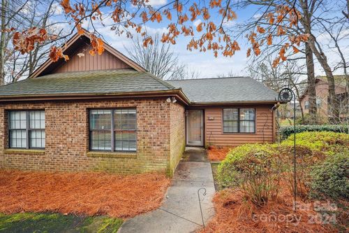 494 Glory Ct, Fort Mill, SC, 29715-6327 | Card Image