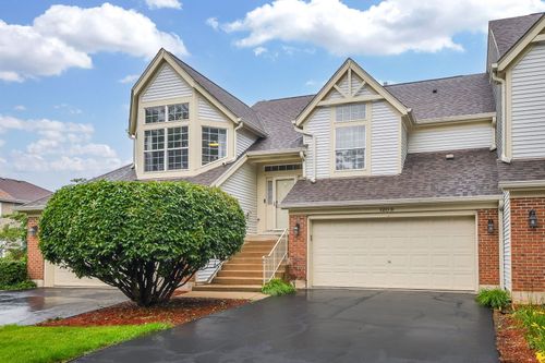 b-120 Ione Dr, South Elgin, IL, 60177-2944 | Card Image