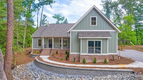 208 Lakeview Dr, Whispering Pines, NC, 28327-9411 | Card Image