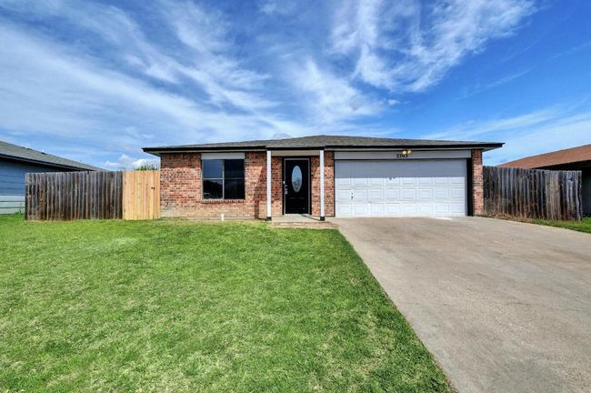2703 Casey Dr, House other with 3 bedrooms, 2 bathrooms and 4 parking in Killeen TX | Image 5