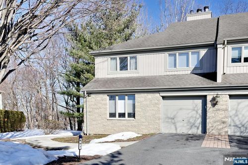 607 Glasmere Rd, Mahwah, NJ, 07430-2049 | Card Image