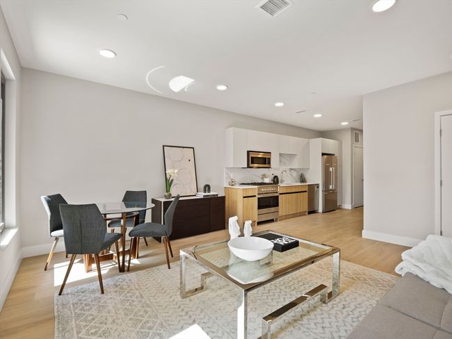 APT-207 - 249 Corey Rd, Condo with 2 bedrooms, 2 bathrooms and 1 parking in Boston MA | Image 4