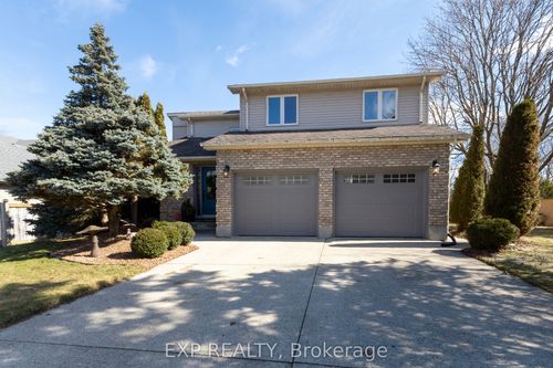 109 Parkview Dr, Dorchester, ON, N0L1G2 | Card Image