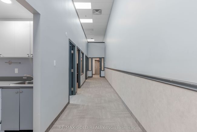5 - 351 Parkhurst Sq, Home with 0 bedrooms, 1 bathrooms and null parking in Brampton ON | Image 11