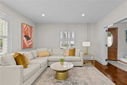 68 Roseneath Ave, Newport, RI, 02840-3849 | Card Image