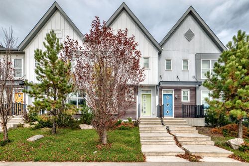 154 Livingston Ave Ne, Calgary, AB, T3P0V9 | Card Image