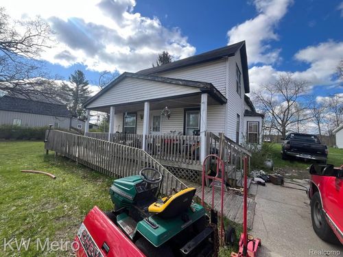 1082 James St, White Cloud, MI, 49349-9189 | Card Image