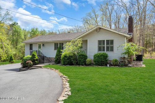 86 Cox Cro Rd, Toms River, NJ, 08755-0953 | Card Image