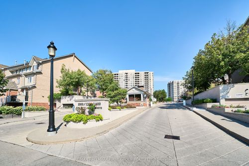 1716-1000 The Esplanade N, Pickering, ON, L1V6V4 | Card Image