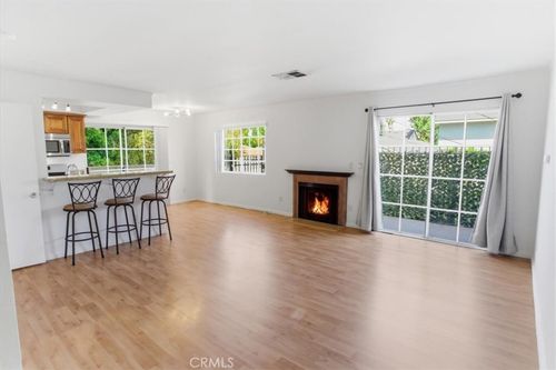 110-14727 Magnolia, Sherman Oaks, CA, 91403 | Card Image