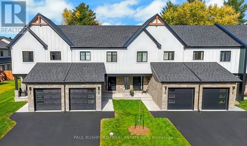 273 Peacock Drive, Russell, ON, K4R0A1 | Card Image