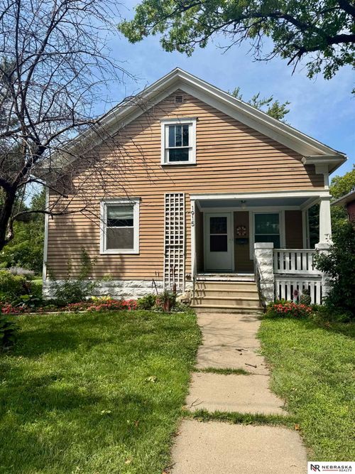 1915 S 17th St, Lincoln, NE, 68502-2702 | Card Image