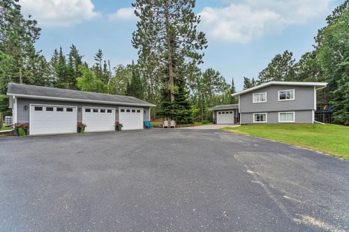 806 Lakewood Dr Nw, Bemidji, MN, 56601-8504 | Card Image