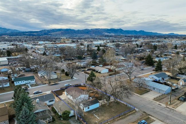 911 4 Th St, House other with 3 bedrooms, 1 bathrooms and 1 parking in Colorado Springs CO | Image 7