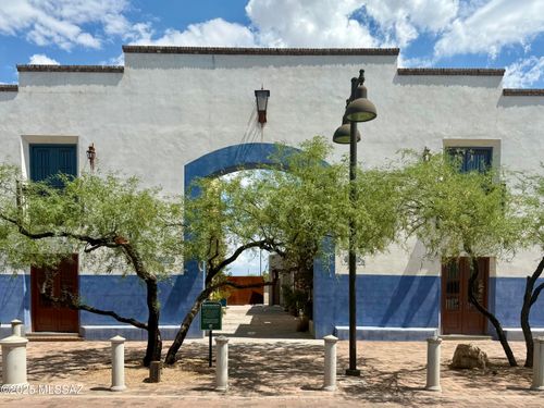 93-889 W Calle De Los Higos, Tucson, AZ, 85745-3250 | Card Image