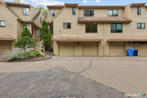 405-210 Treadwell St, Hamden, CT, 06517-2356 | Card Image