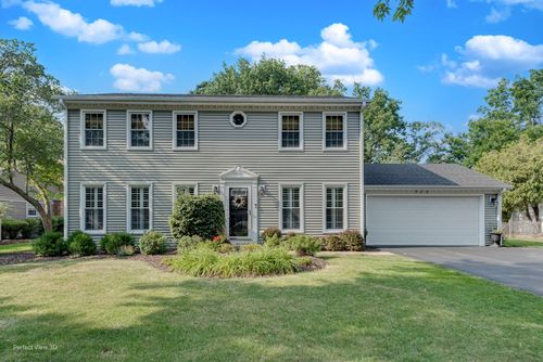 985 W Bauer Rd, Naperville, IL, 60563-1108 | Card Image