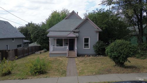 1013 Logan St, Moscow, ID, 83843-3122 | Card Image