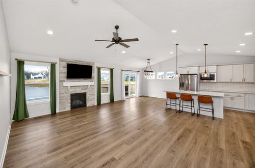 930 Wolf Creek Dr, Polk City, IA, 50226-1286 | Card Image