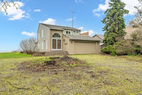 151 Cedar Crest Beach Rd, Bowmanville, ON, L1C5R2 | Card Image