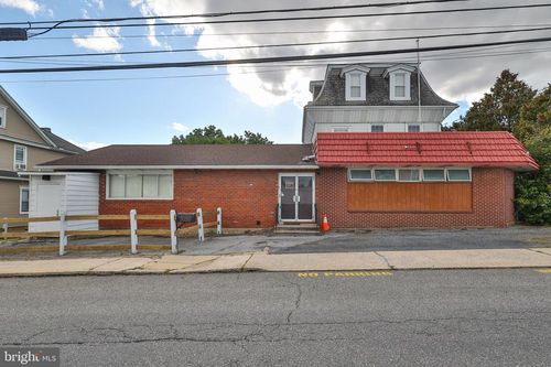 3120 N Ruch St, WHITEHALL, PA, 18052-7439 | Card Image