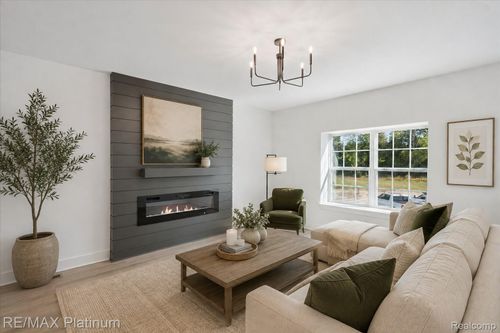 1665 Pinecroft Ln, Howell, MI, 48855-7802 | Card Image