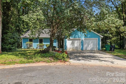5810 Ness Court, Charlotte, NC, 28208 | Card Image