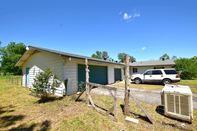 98926 S 4610 Road, House other with 4 bedrooms, 3 bathrooms and null parking in Marble City OK | Image 12