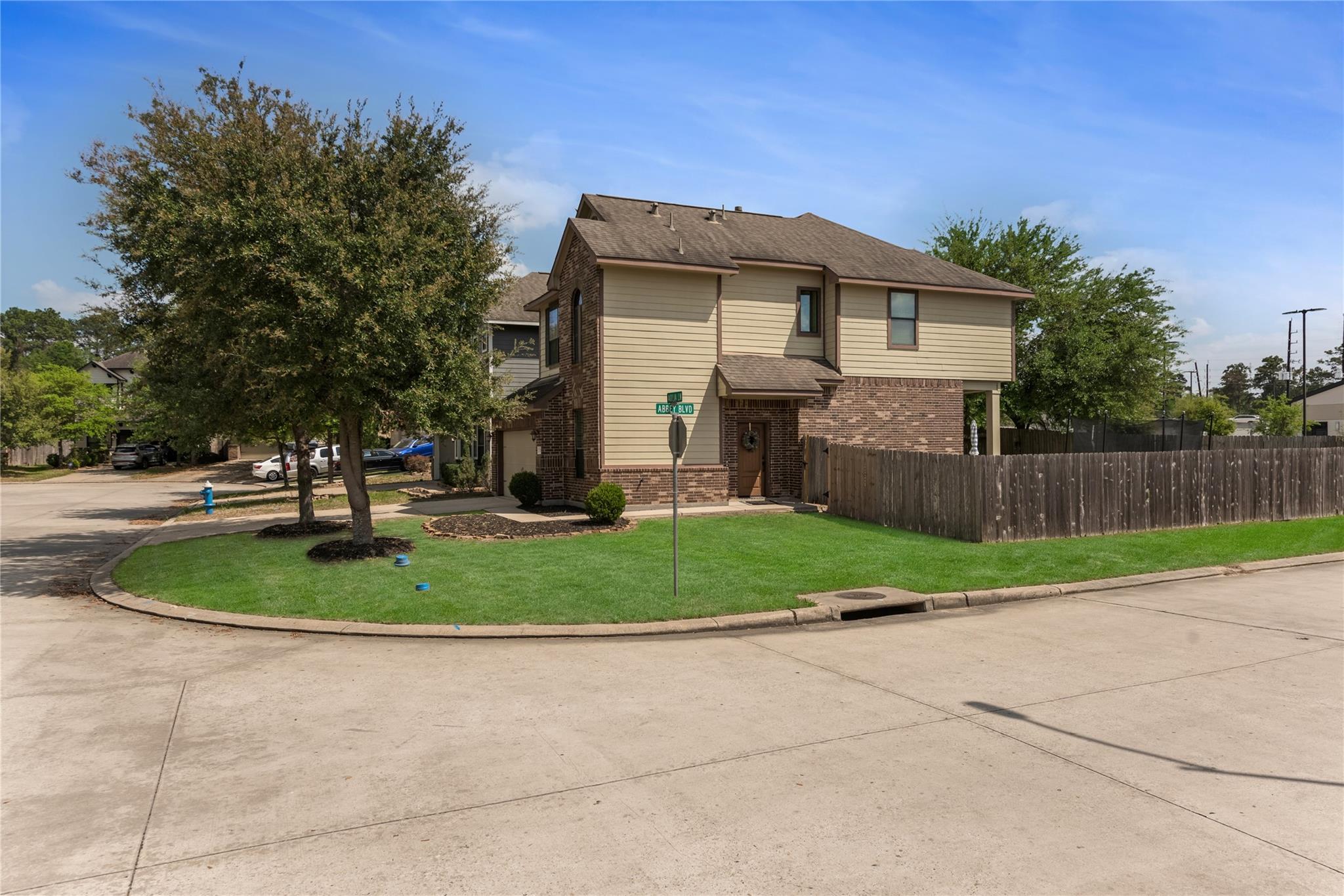 Residential in Spring 4
