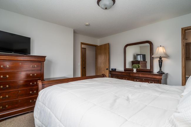 1022 Wilson Ave, House other with 5 bedrooms, 3 bathrooms and null parking in Crookston MN | Image 16