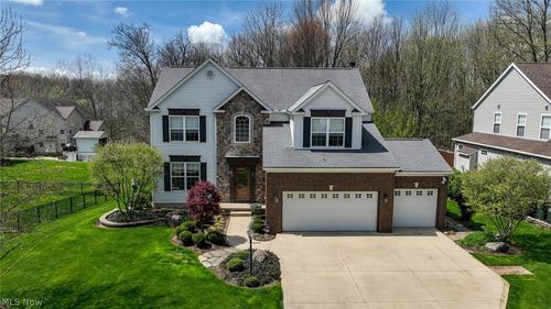 980 Queens Gate Way, Wadsworth, OH, 44281-7743 | Card Image