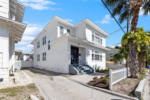 781 31st Ave N, St Petersburg, FL, 33704-2048 | Card Image