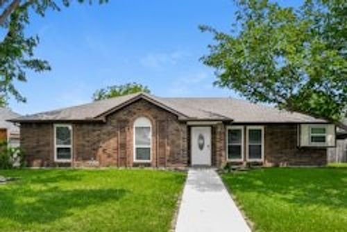 7717 Swiss Way, Rowlett, TX, 75089-3010 | Card Image